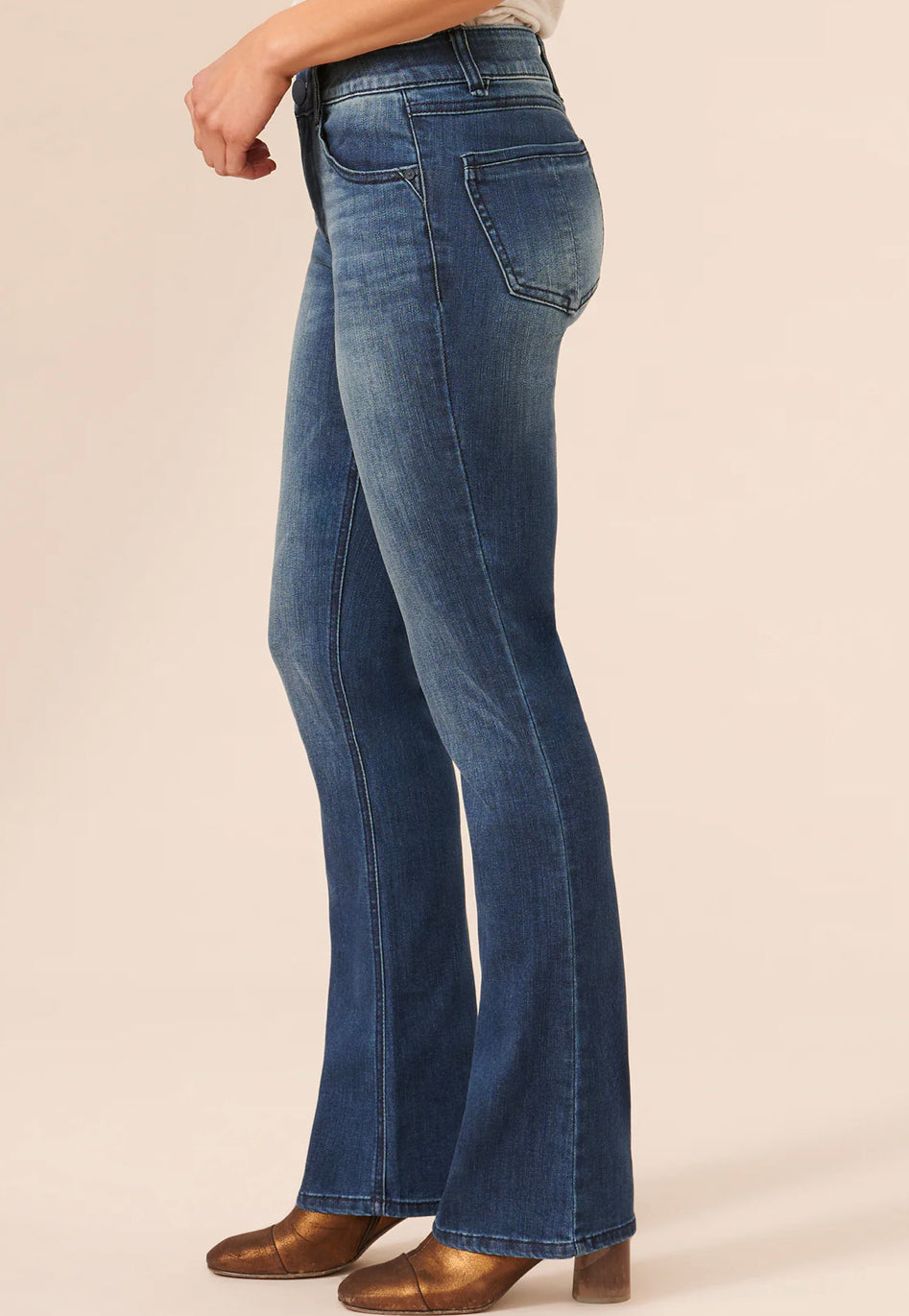 Democracy Itty Bitty Bootcut Jeans
