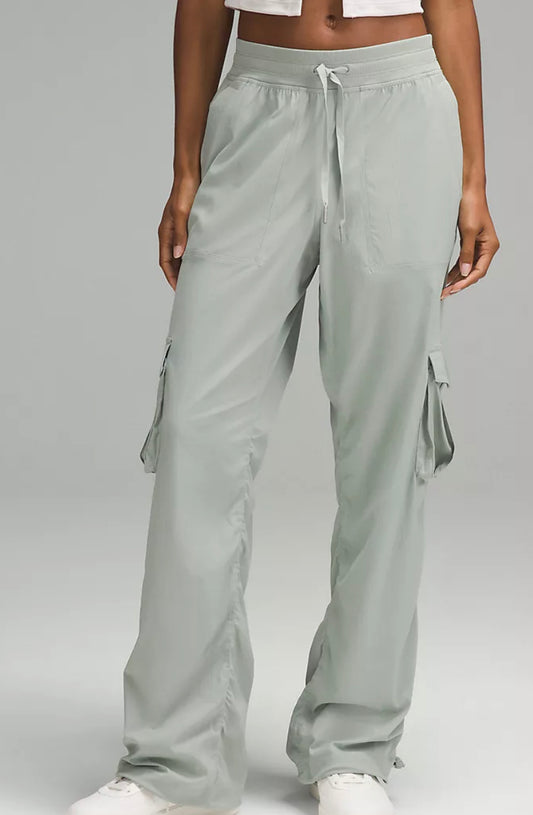 Dance Studio Relaxed Fit MR Cargo Pant