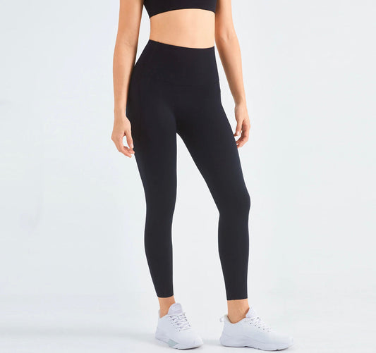 Melby Jo Pocket Perfect Black Leggings
